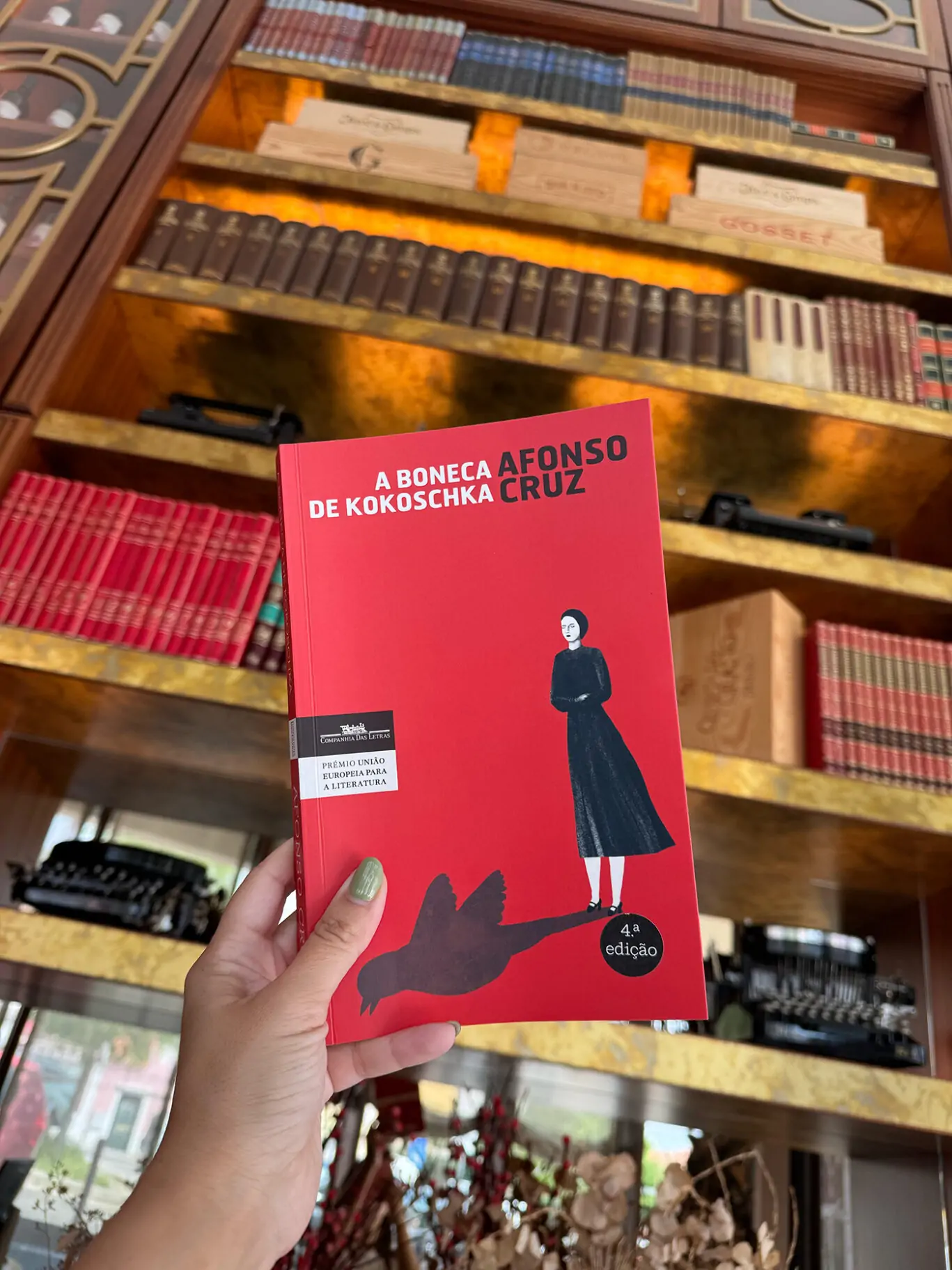 Wine & Books Club - Wine &amp; Books Hotels