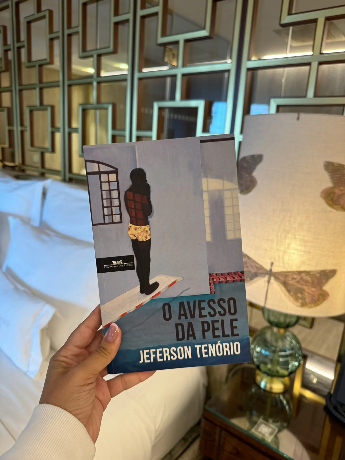 Wine & Books Club - Wine &amp; Books Hotels